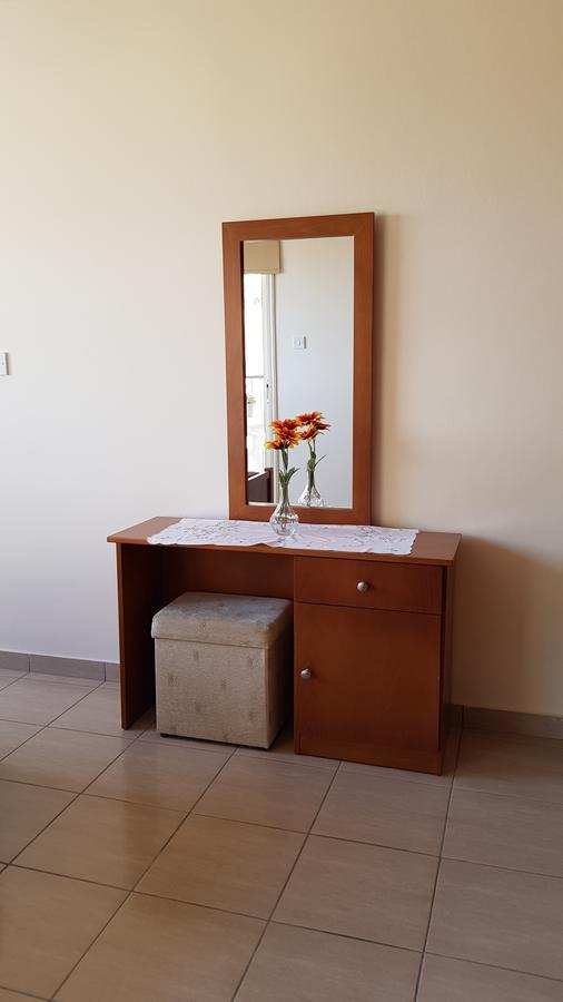 Lazaros Pissouri Apartments Dış mekan fotoğraf